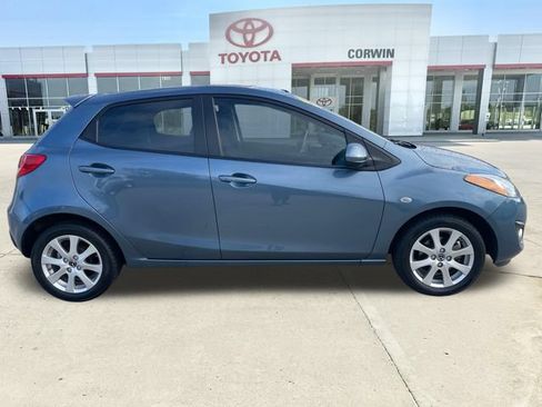 Used 2014 MAZDA MAZDA2 Touring FWD image 6