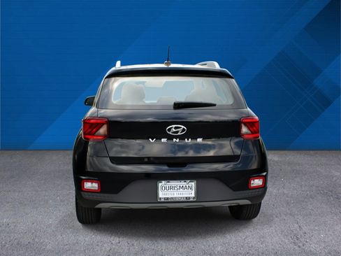 Used 2023 Hyundai Venue SEL FWD image 8