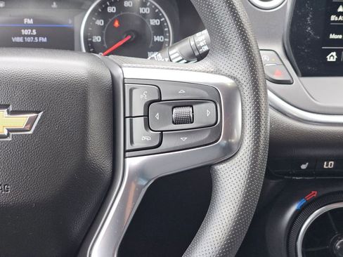 Used 2025 Chevrolet Blazer LT FWD image 25