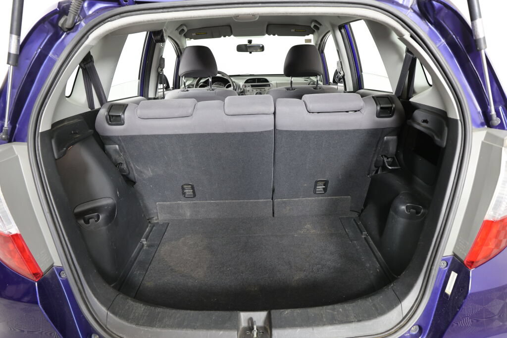 Used 2011 Honda Fit image 18