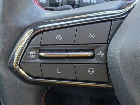 Certified 2024 Chevrolet Traverse RS image 16