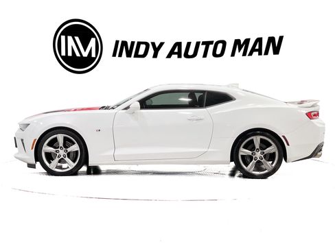Used 2018 Chevrolet Camaro SS RWD image 7