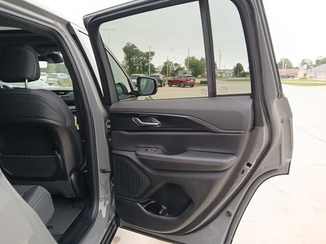 New 2027 Jeep Grand Cherokee Laredo X AWD/4WD image 27