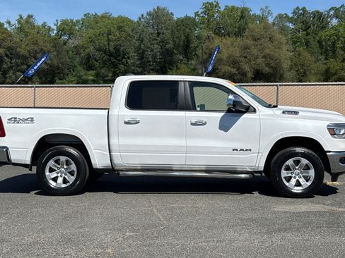 Used 2022 RAM 1500 Laramie w/ Off Road Group AWD/4WD image 3