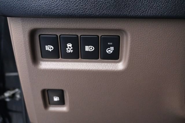 Used 2023 Lexus GX 460 Premium w/ Premium Package AWD/4WD image 29