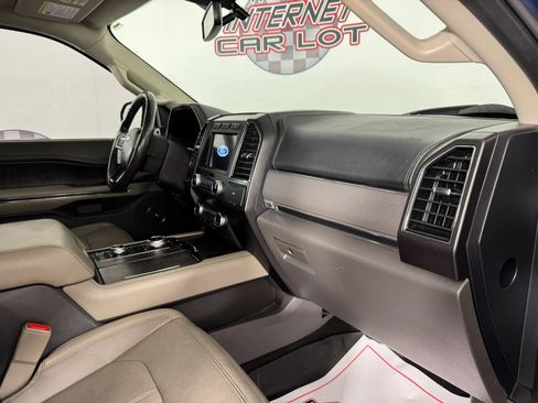 Used 2019 Ford Expedition Max Limited w/ Equipment Group 301A AWD/4WD image 12