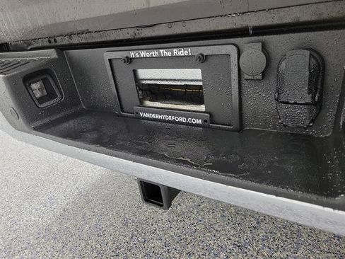 Used 2024 Ford F150 XLT w/ Mobile Office Package image 10