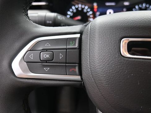 Used 2025 Jeep Compass Limited AWD/4WD image 21