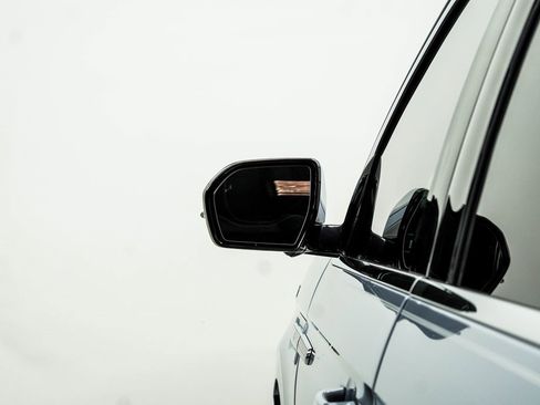 Used 2020 Lincoln Navigator L Black Label w/ Cargo Convenience Package image 14