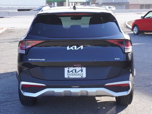 Used 2025 Kia Sportage EX image 13