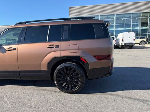 Used 2024 Hyundai Santa Fe Calligraphy image 4