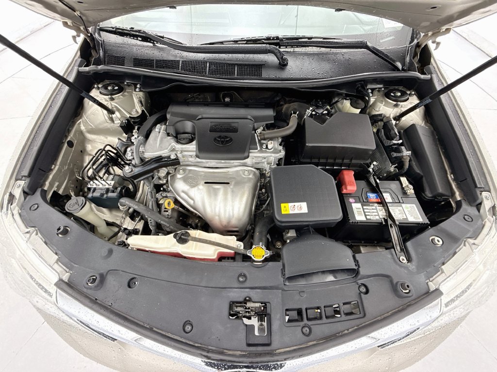 Used 2014 Toyota Camry LE FWD image 26