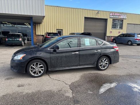 Used 2014 Nissan Sentra SR image 2