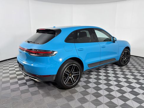 Certified 2021 Porsche Macan image 9