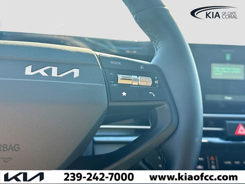 New 2026 Kia Sportage EX image 36