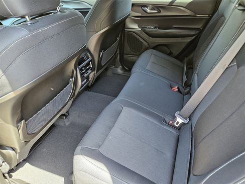 New 2025 Jeep Grand Cherokee Laredo X image 30