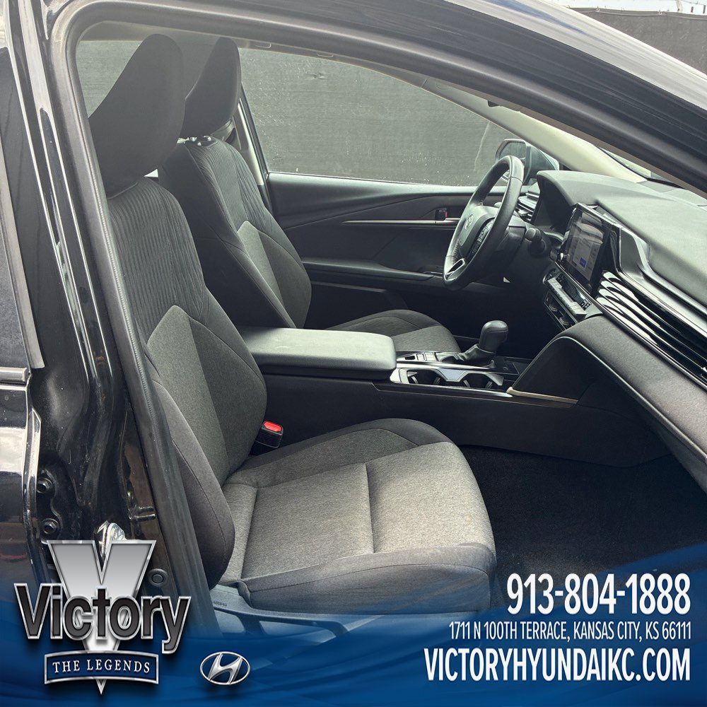Used 2025 Toyota Camry LE w/ Convenience Package FWD image 10
