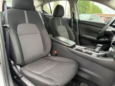 Used 2025 Nissan Sentra SV FWD image 12