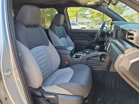Certified 2024 Toyota Tacoma TRD Off-Road AWD/4WD image 18