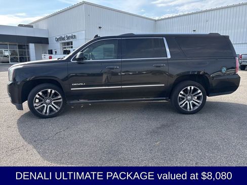 Used 2018 GMC Yukon XL Denali w/ Denali Ultimate Package RWD image 3
