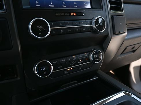 Used 2020 Ford Expedition XLT AWD/4WD image 14