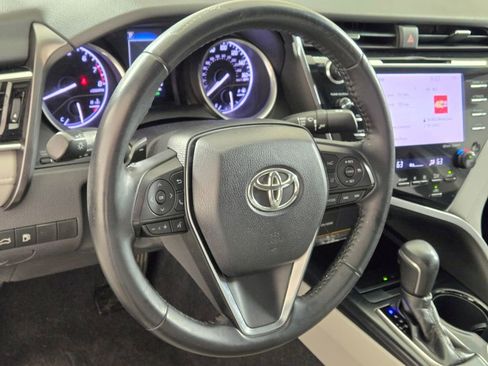 Used 2018 Toyota Camry SE w/ Audio Package FWD image 25