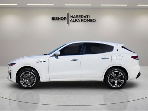 Used 2022 Maserati Levante Modena image 4