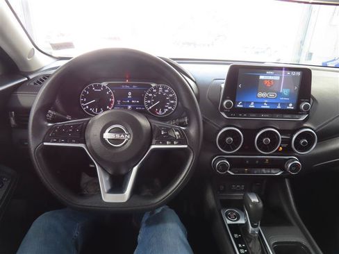 Used 2025 Nissan Sentra SV FWD image 20