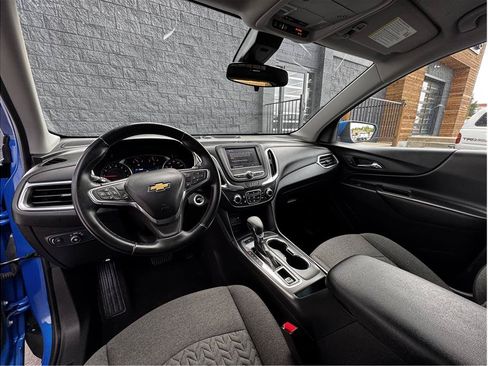 Used 2024 Chevrolet Equinox LT AWD/4WD image 2