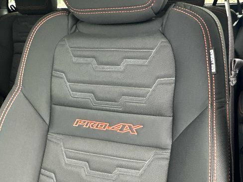 New 2026 Nissan Frontier PRO-4X w/ Pro-4x Convenience Package image 28
