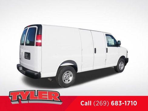 New 2026 Chevrolet Express 2500 w/ Driver Convenience Package RWD image 8
