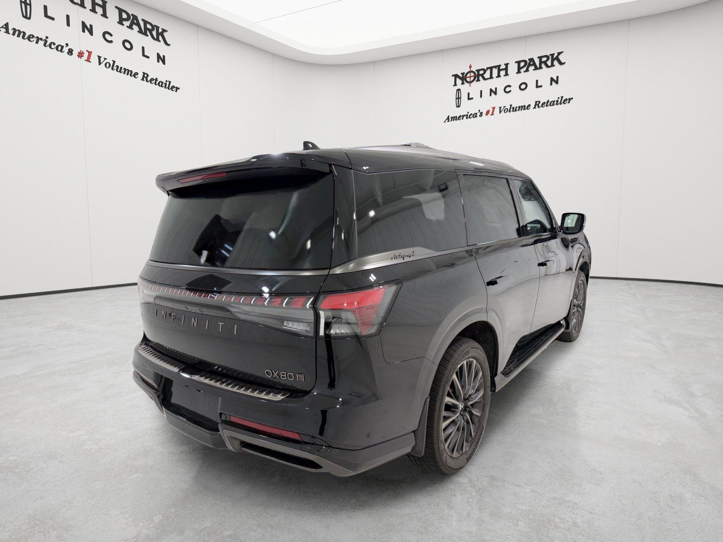 Used 2026 INFINITI QX80 Autograph AWD/4WD image 5