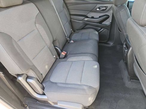 Used 2023 Chevrolet Traverse LT image 21