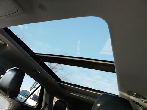 Used 2023 Ford Explorer XLT w/ Equipment Group 202A image 32