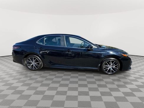 Used 2024 Toyota Camry SE w/ Convenience Package FWD image 7