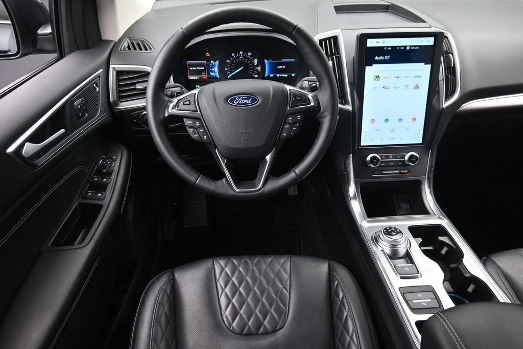 Used 2024 Ford Edge Titanium w/ Equipment Group 301A AWD/4WD image 15