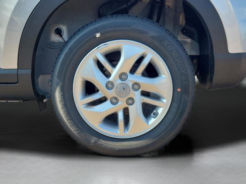 New 2026 Hyundai Venue SE image 24