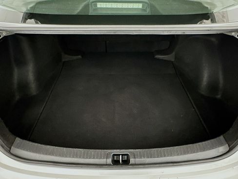 Used 2022 Toyota Corolla LE image 30