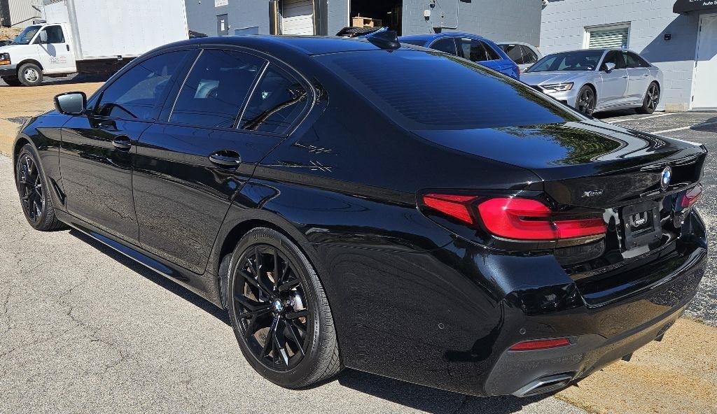 Used 2021 BMW 540i xDrive w/ M Sport Package AWD/4WD image 9