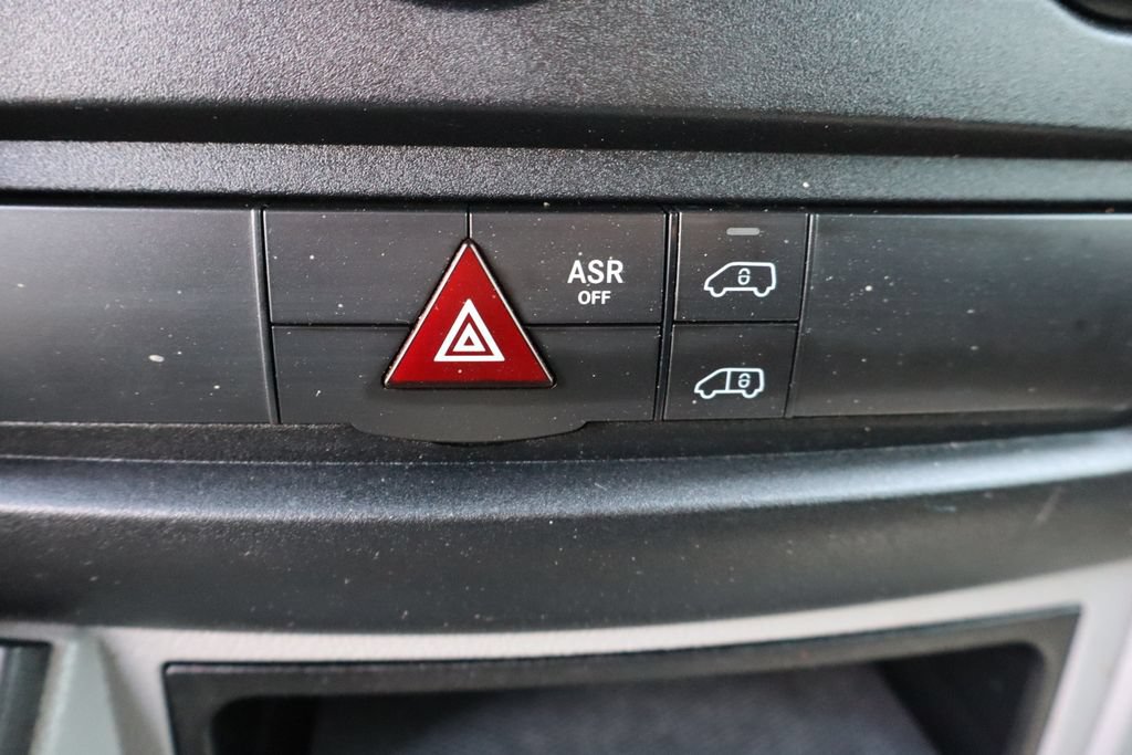 Used 2015 Mercedes-Benz Sprinter 2500 image 14