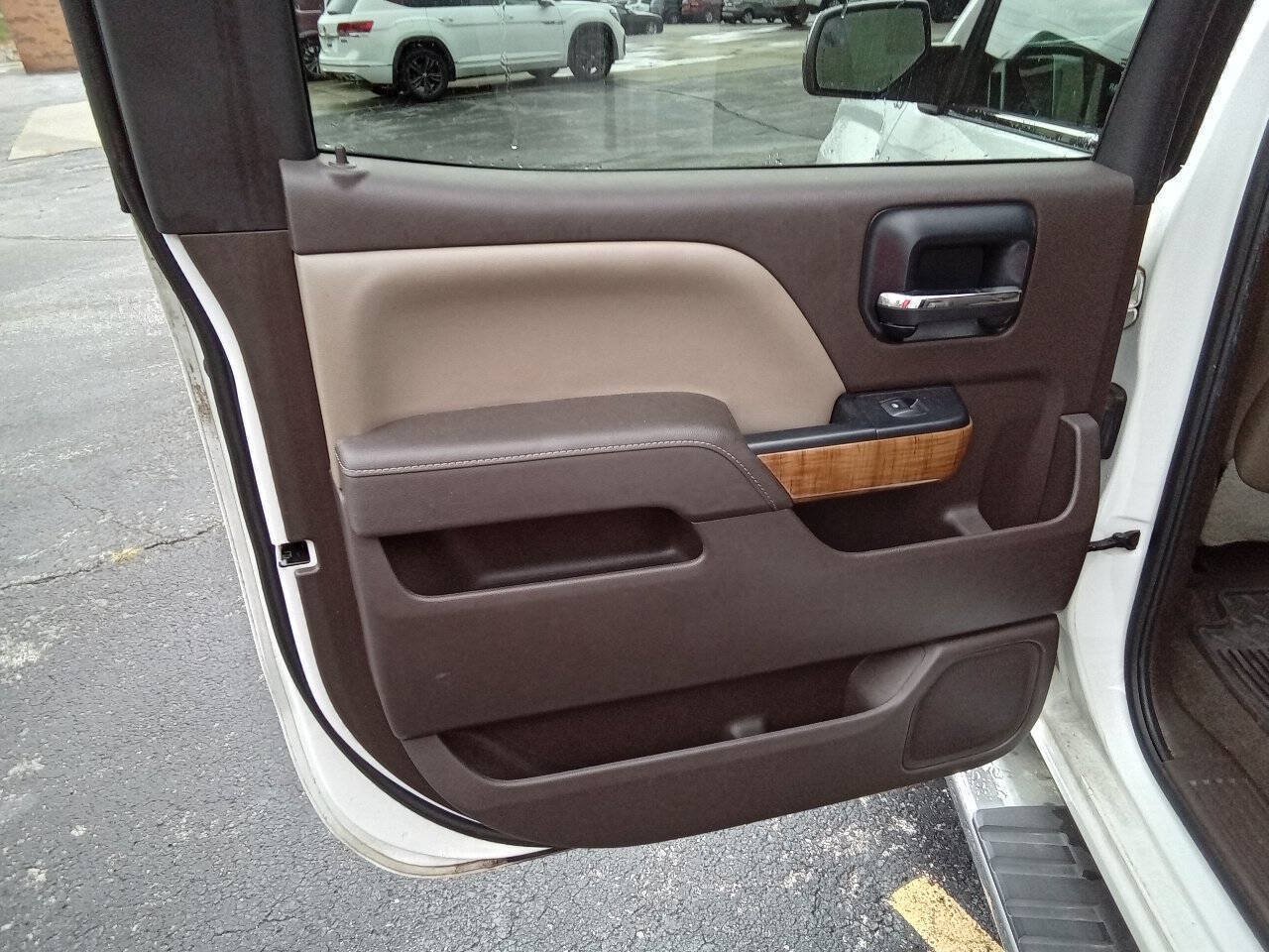 Used 2014 GMC Sierra 1500 SLT w/ SLT Preferred Package AWD/4WD image 12