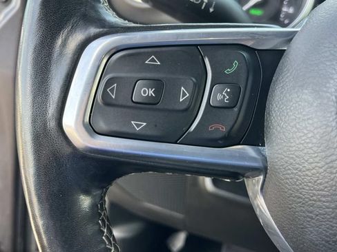 Used 2021 Jeep Wrangler Unlimited Sahara w/ Cold Weather Group AWD/4WD image 28