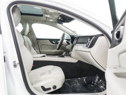 Used 2020 Volvo S60 T5 Momentum w/ Protection Package Premier FWD image 11