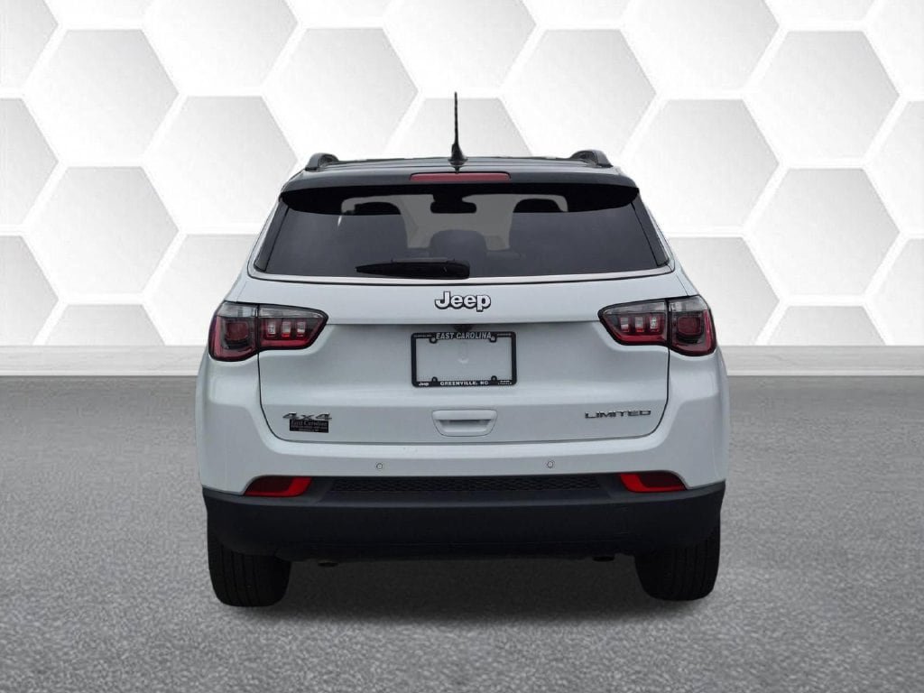Certified 2025 Jeep Compass Limited AWD/4WD image 4