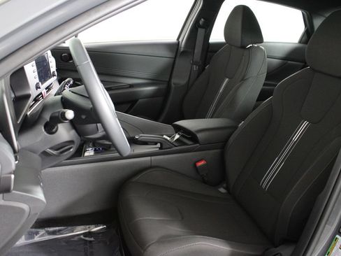 Used 2026 Hyundai Elantra Sport FWD image 20