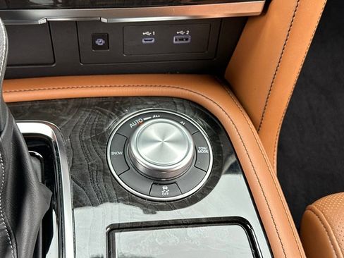 Used 2022 INFINITI QX80 Sensory w/ All-Season Package AWD/4WD image 64