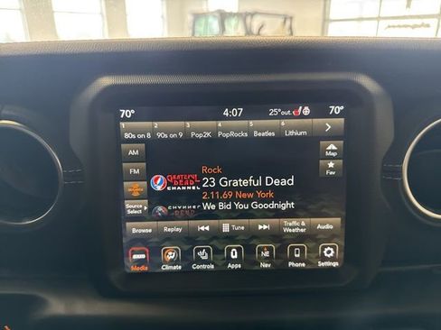 Used 2021 Jeep Gladiator Overland w/ Popular Equipment Package image 37