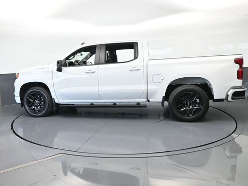 Used 2024 Chevrolet Silverado 1500 RST image 3