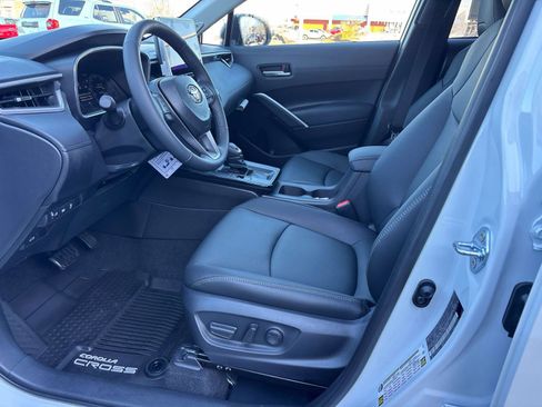 New 2026 Toyota Corolla Cross XLE AWD/4WD image 9