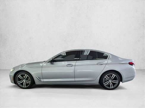 Used 2021 BMW 530i w/ Executive Package RWD image 9